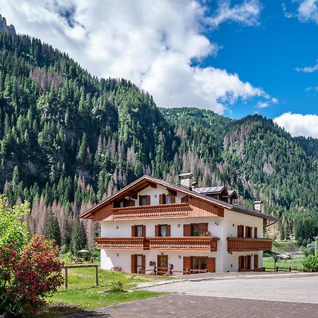 Appartamenti Vittoria Rocca Pietore Exteriör bild