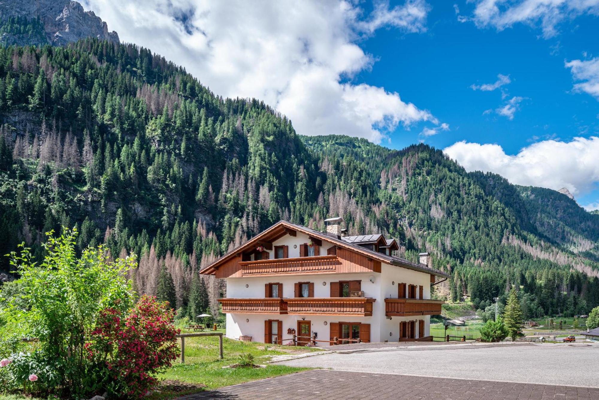 Appartamenti Vittoria Rocca Pietore Exteriör bild