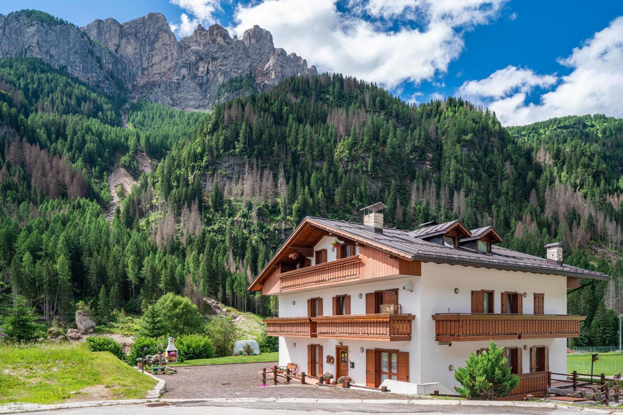Appartamenti Vittoria Rocca Pietore Exteriör bild