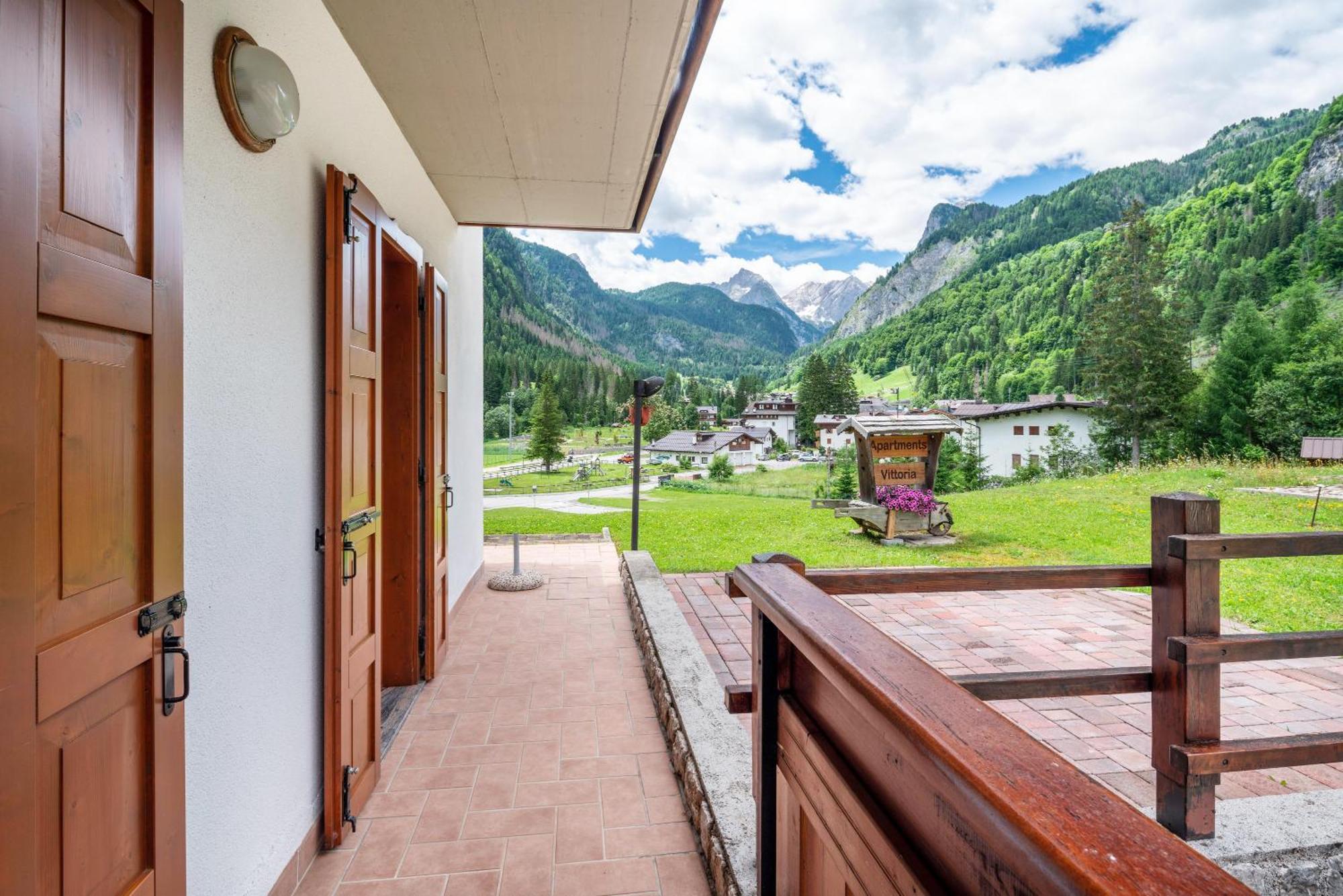 Appartamenti Vittoria Rocca Pietore Exteriör bild